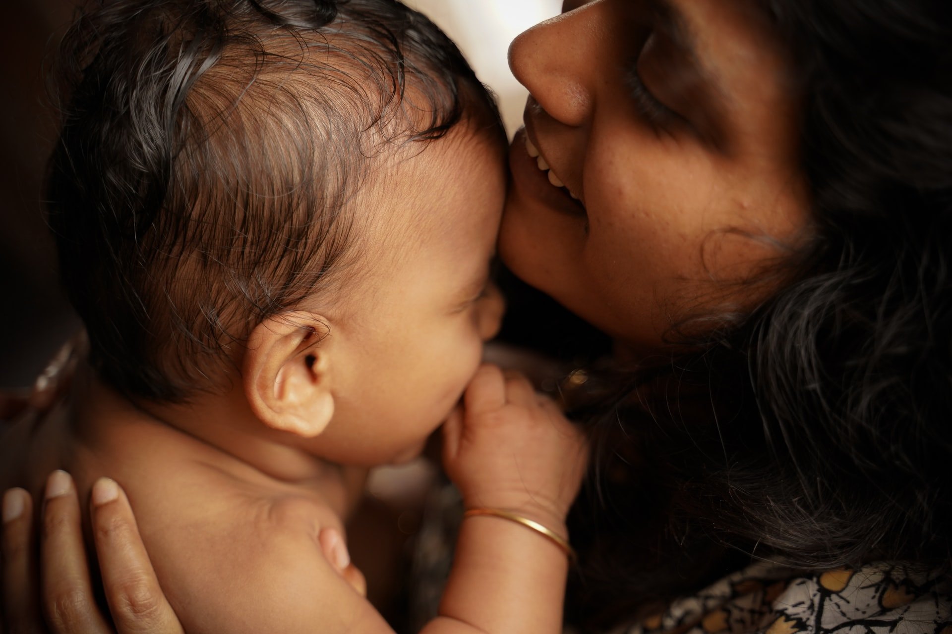 Discover the Best Postnatal Vitamins for New Moms
